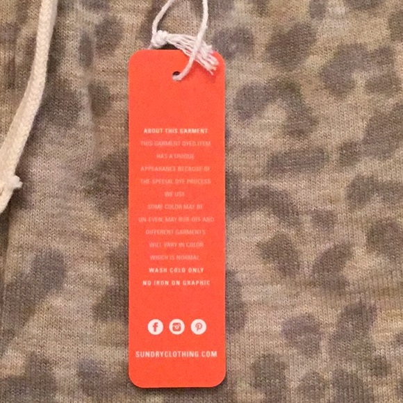 NWT Sundry Leopard Jogger Sweatpants - Picture 7 of 8